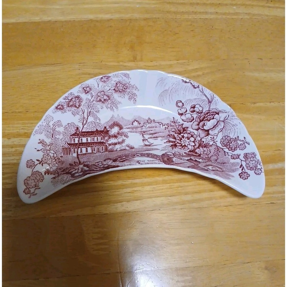 Royal Crownford TONQUIN Red Bone China Dish Ironstone Made in England EUC 7 In